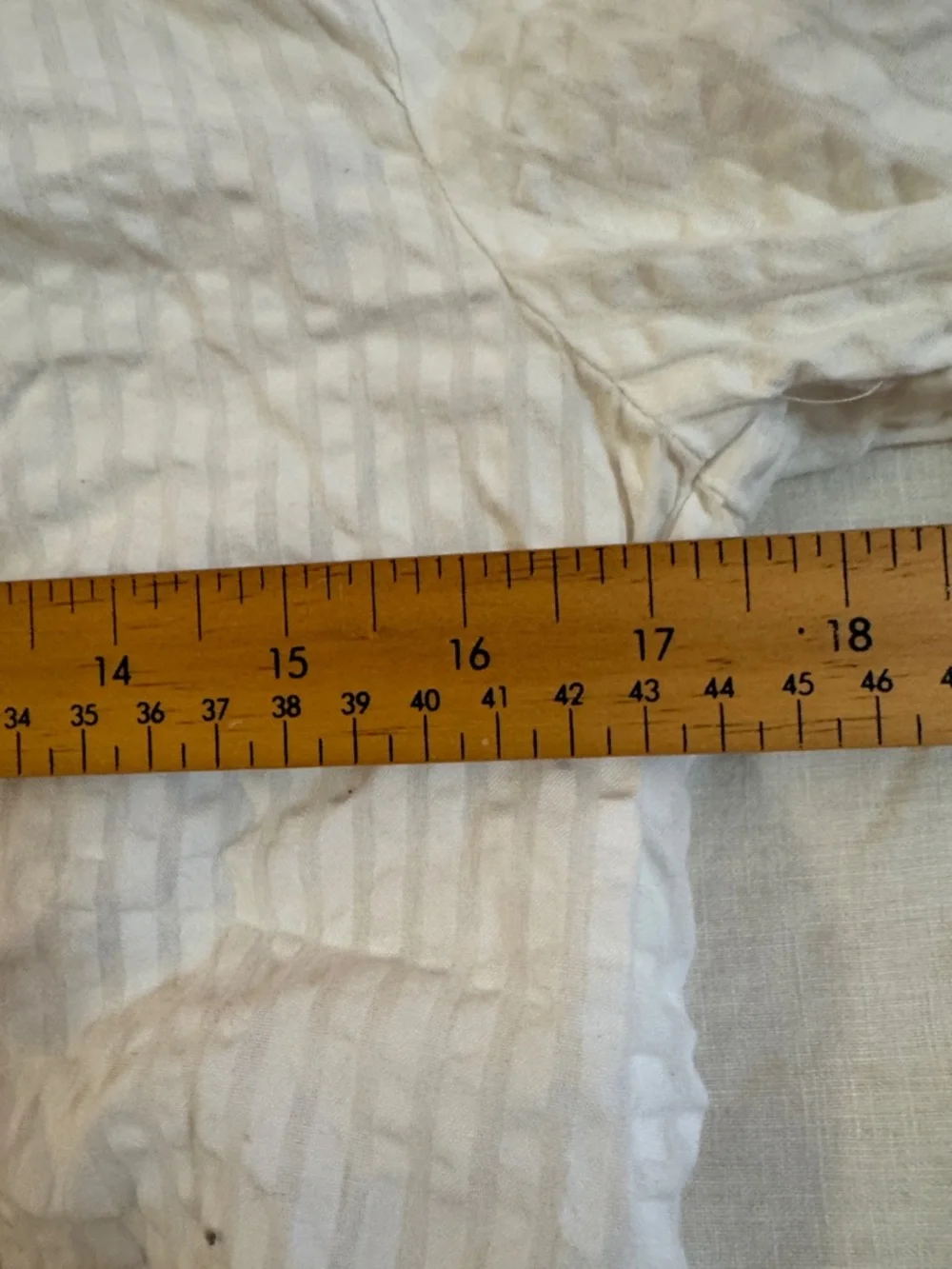 H&M, white long-sleeve seersucker top, ties in back, womens size 2 - Picture 6 of 9